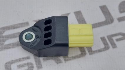 Датчик удара Lexus LX570 URJ201 2014 3URFE Датчик удара Lexus LX570 URJ201 2014 3URFE