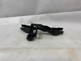 Кронштейн (сопут. товар) Volkswagen Touareg 2002-2010 2006 v93