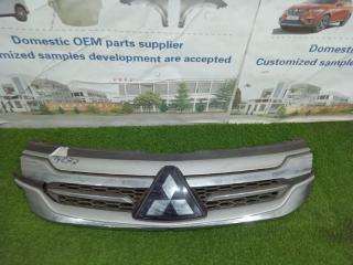 Решетка радиатора Mitsubishi Pajero Sport 3 БУ