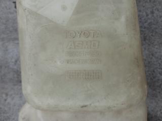 Бачок омывателя лобового стекла Toyota Estima CXR20