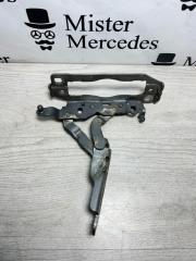 Петля капота передняя правая Mercedes-Benz C-Class C220 W204 W 204 rest OM651.911 контрактная