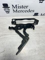 Петля капота передняя правая Mercedes-Benz C-Class C180 W204 W 204 rest M274.910 контрактная