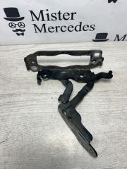 Петля капота передняя левая Mercedes-Benz C-Class C180 W204 W 204 rest M274.910 контрактная