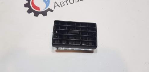 Запчасть дефлектор обдува Audi 80 B4 1991